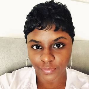 Meet your Posher, Deandra